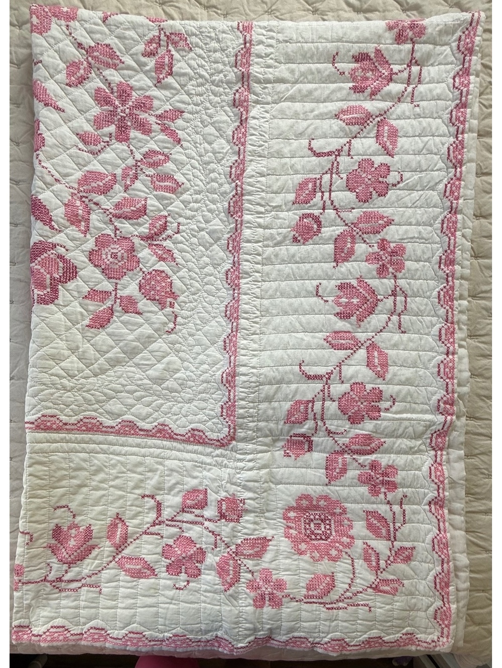 Vintage Handmade Pink Flora Hand Cross Stitch Hand Quilted Twin Quilt (cp21/tb1) - Picture 12 of 12